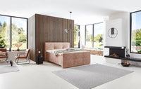 Boxspringbett Michelangelo – Steppung mit Biese, Samt Altrosé – Milieu-Ansicht mit Fußteil | Betten Deluxe