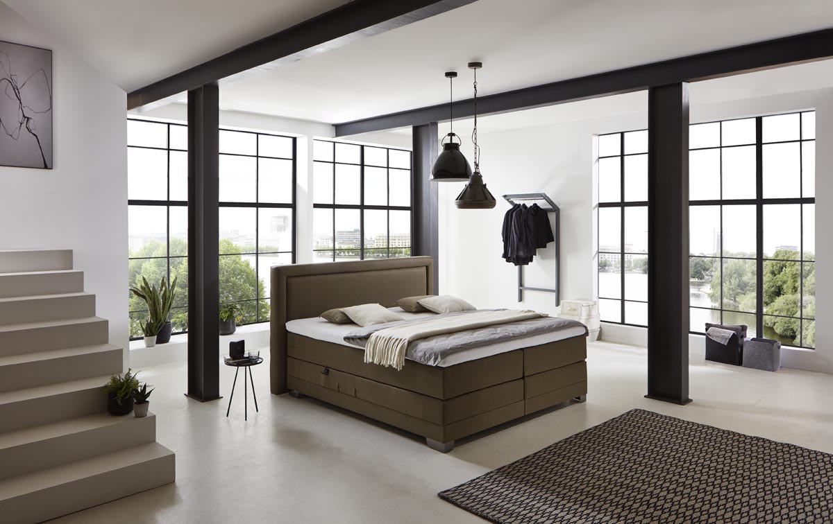 Boxspringbett Whistler – Rahmen-Steppung, Kunstleder Braun – Milieu-Ansicht ohne Fußteil | Betten Deluxe